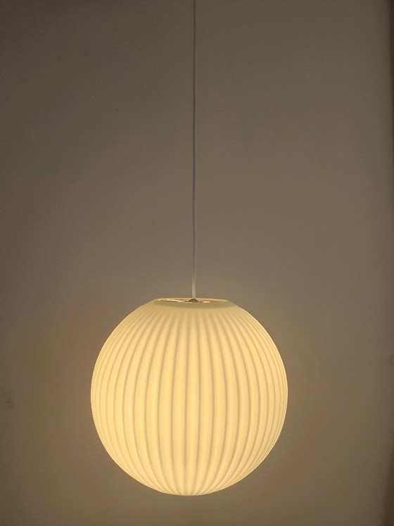 Image 1 of Lampe à suspension vintage Louis Kalff Philips du milieu du siècle