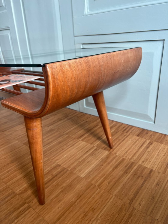 Image 1 of Rara mesa de centro original Cor Alons para C. den Boer Gouda (años 50, teca y cristal)