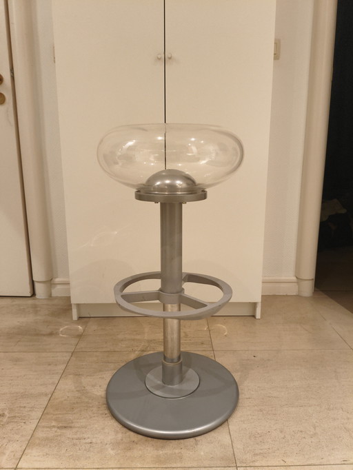 Mambo-Hocker, Sitzfläche aus transparentem Lucite-Kunststoff, von Delight, Italien