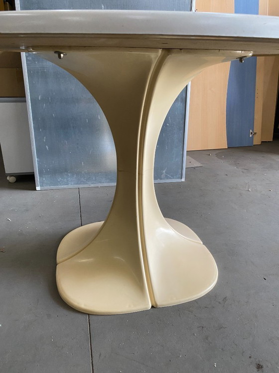Image 1 of Tulip table plastic Werzalit France