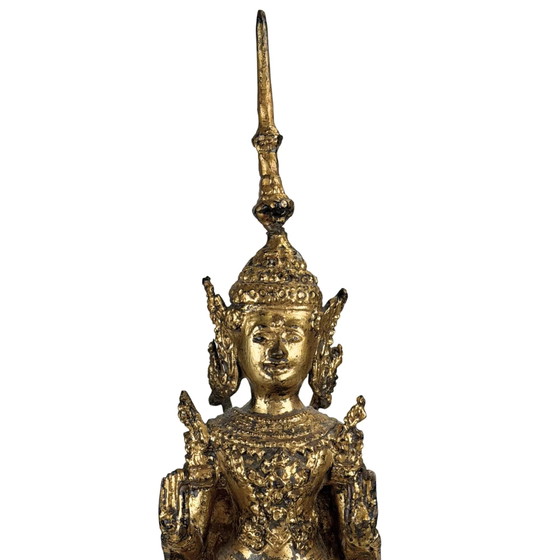 Statua di Buddha Thai Dorata – Buddha Reale Rattanakosin con Abhaya Mudra – Circa – Sculture, Bronze, Brass (photo 9 of 10)