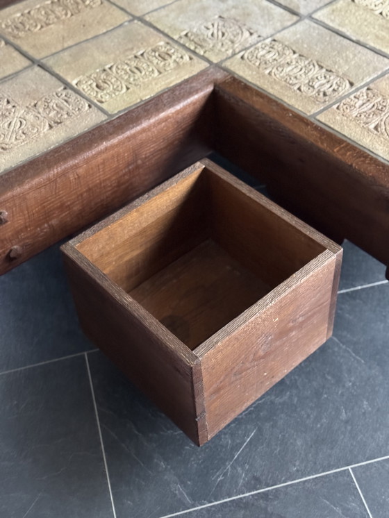 Image 1 of Brutalistischer Couchtisch mit Blumentopf