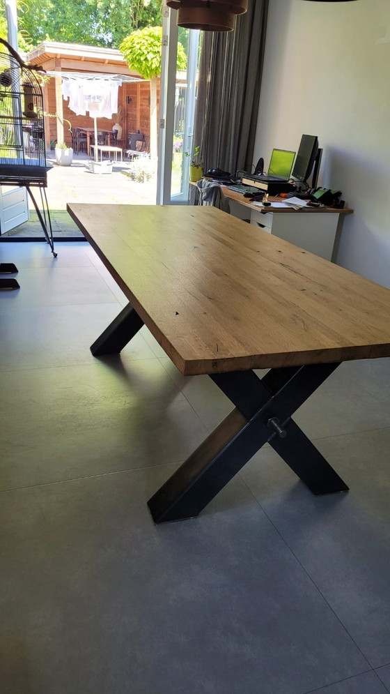 Image 1 of Spacious, beautiful, sturdy dining table