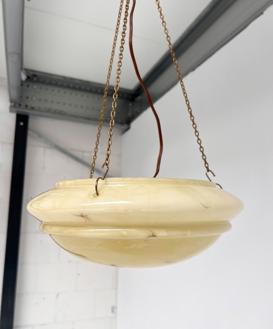 Image 1 of Lampe bol Art Déco à motif marbré des années 1930