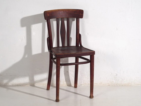 Antique Thonet chairs (c.1920). Set of 2 pieces #1 – Dining chairs (photo 33 of 40)