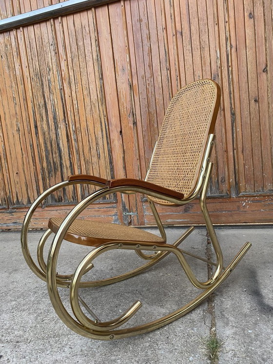 Sedia a dondolo vintage in ottone e canna, anni '50 – Sedie a dondolo, Mid Century Modern (photo 4 of 5)