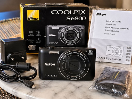 Nikon Coolpix S6800