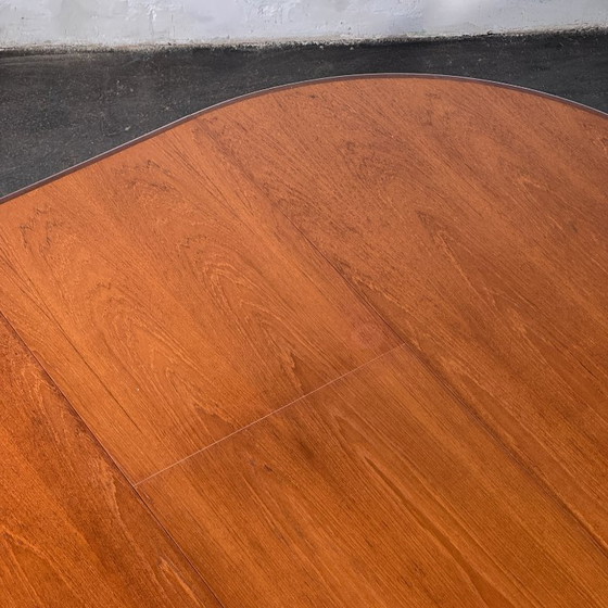 G-Plan Round Extendable Teak Dining Table, 1960s – Wood (photo 13 of 20)