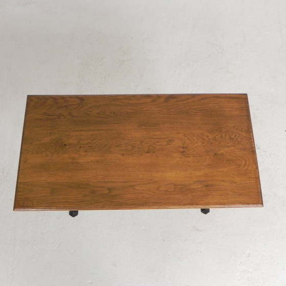 Image 1 of Table de bistrot avec plateau en chêne sur une structure en fonte, années 1930