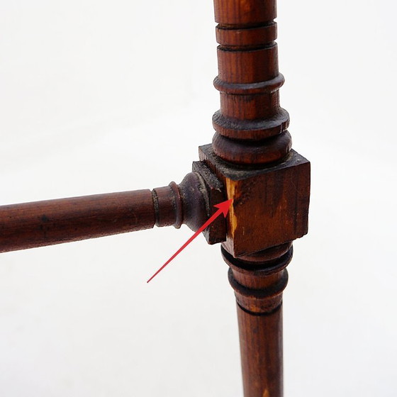 Image 1 of Mesa auxiliar antigua de madera - estilo Art Nouveau