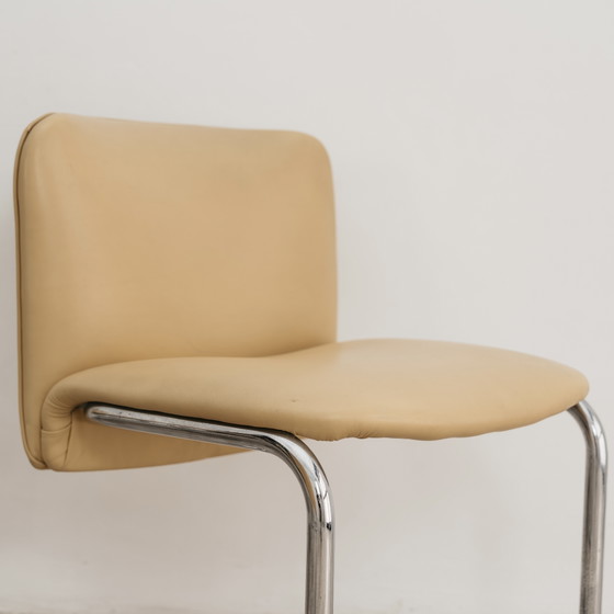 Image 1 of Set van 6 Bauhaus-fauteuils uit de jaren 70, vintage, modern en antiek.