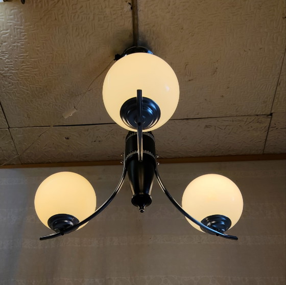 Lampadario Art Déco in metallo, legno e globo in vetro opalino - Anni '40/'50 – Glass (photo 5 of 10)