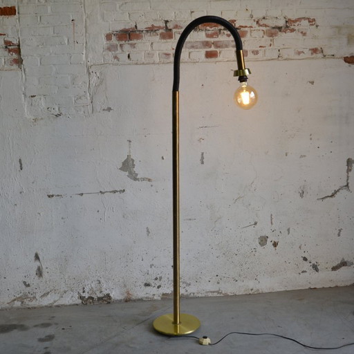 Drehbare Stehleuchte