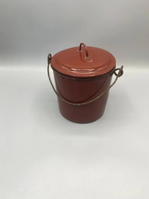 Brick Red Enameled Tin Worker's Lunch Box with Lid – France & Daverkosen, decoratieve objecten, Iron