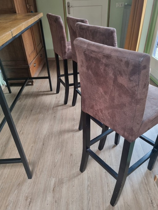 Table de bar unique en chêne avec 4 chaises