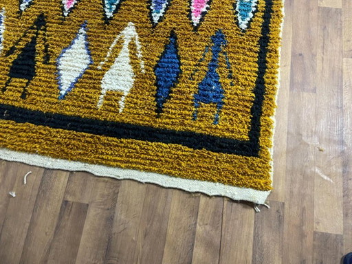 Handwoven Moroccan Berber Rug: Geometric Wool Carpet 3x2m