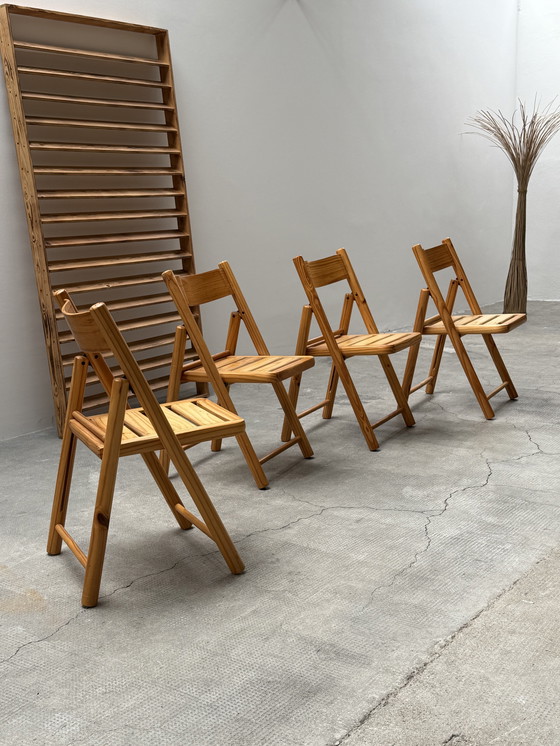 Image 1 of 4 sedie pieghevoli in legno di pino massello, stile Rainer Daumiller, Danimarca, anni '70