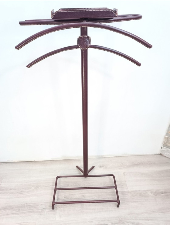 Image 1 of Luxurious leather valet sewn by Jacques Adnet 1950