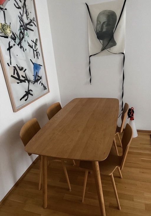 Bolia-Tisch mit 4 Stühlen in Top-Zustand