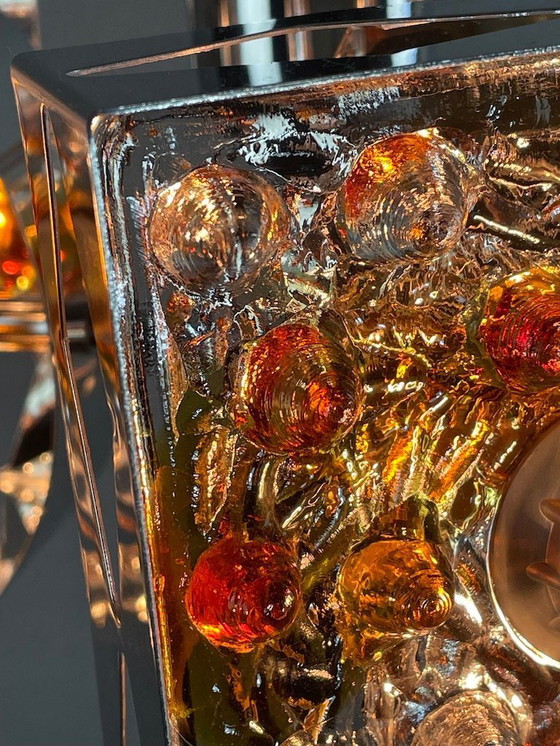 Image 1 of Toni Zuccheri per Mazzega, lampada a sospensione a tre luci in vetro di Murano e cromo degli anni Settanta.