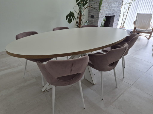 Oval table ARP Design longlegs CC