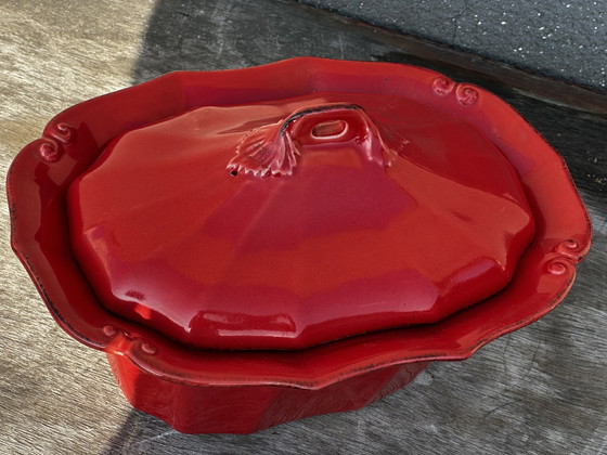 Image 1 of Grote rode keramische terrine jaren 50
