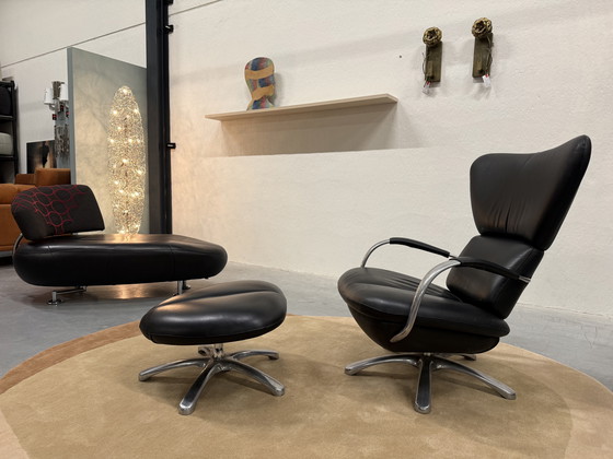 Image 1 of Poltrona girevole Leolux Formi Phase 2 con poggiapiedi in pelle nera