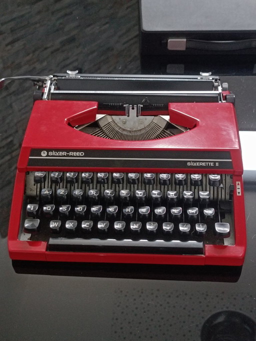 Silver Reed typewriter by Silver Seiko Ltd 1978