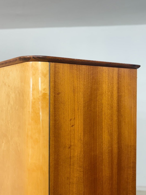 Image 1 of Très belle armoire vintage / armoire de chambre / placard / penderie