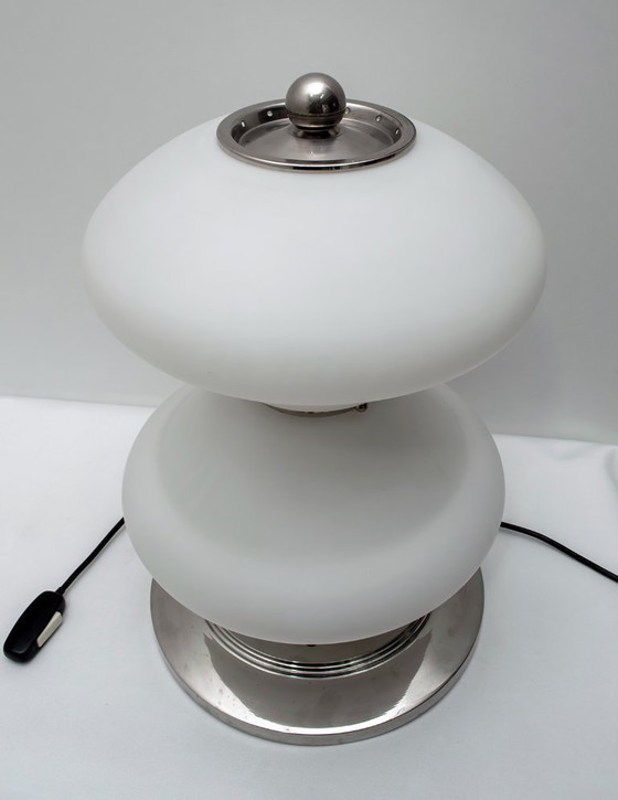 Image 1 of Lámpara de sobremesa moderna de mediados de siglo Mazzega en cromo y cristal opalino de Murano, años 60