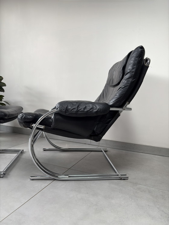 Image 1 of Vintage Bauhaus Loungestoel met Ottoman