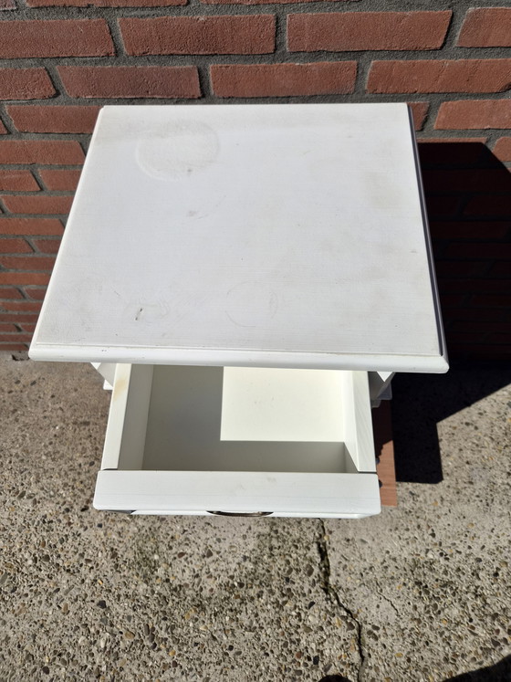 Image 1 of Nachtkastje