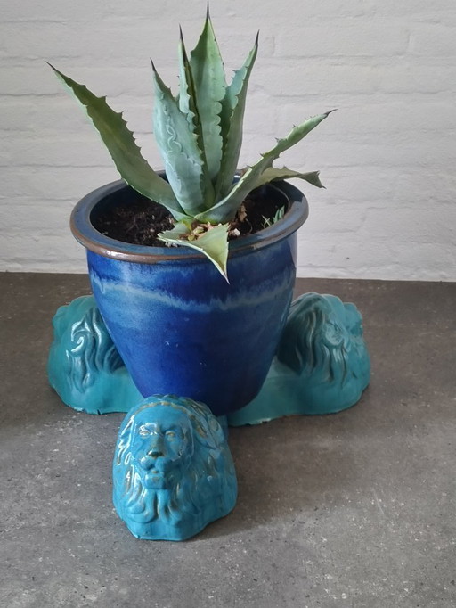 Pots de fleurs / Bols Porteurs Lion