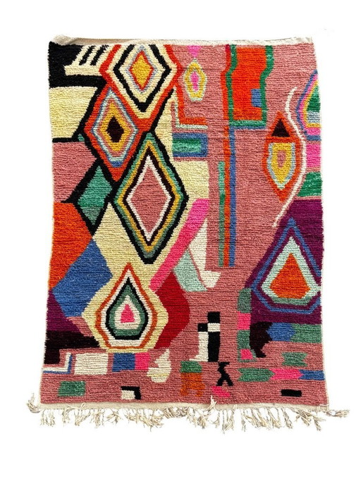 Tappeto berbero marocchino moderno e colorato