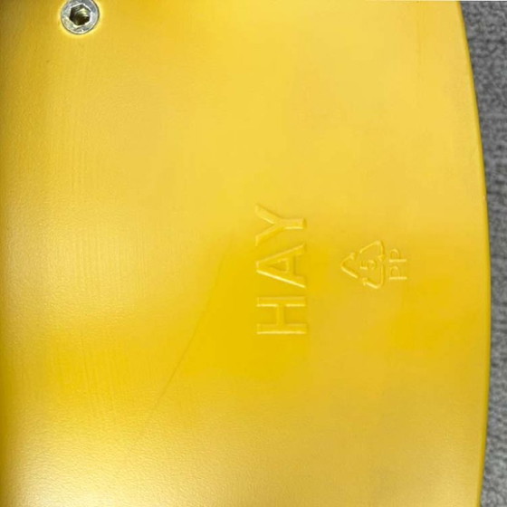 Image 1 of Silla de cubo Hay Aac 22