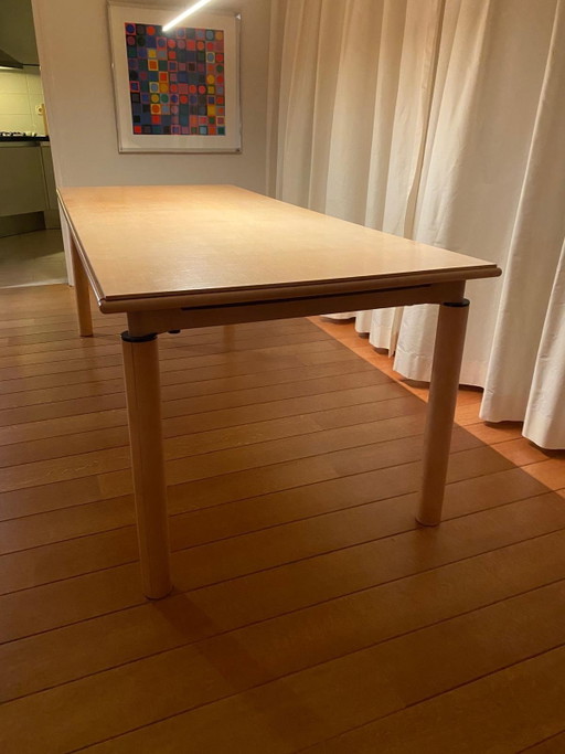 Castelijn design dining table | maple | extendable up to 315 cm