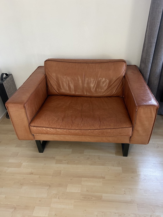 Image 1 of Cognackleurige leren loveseat