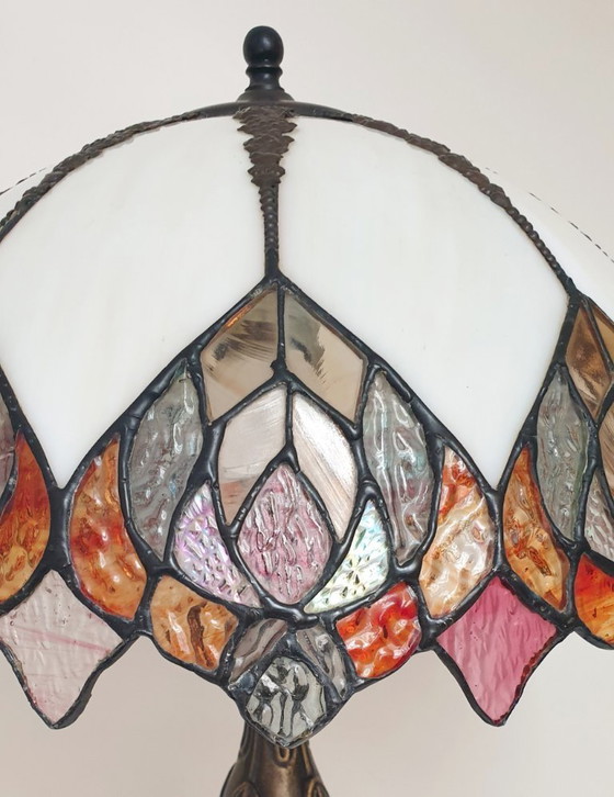 Image 1 of Large (52cm) Tiffany Stained Glass Table Lamp Peacock Feathers