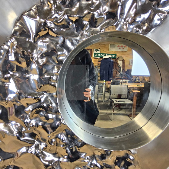 Image 1 of Specchio cromato vintage grande e organico unico (specchio Mercury) (collezione Phillips)