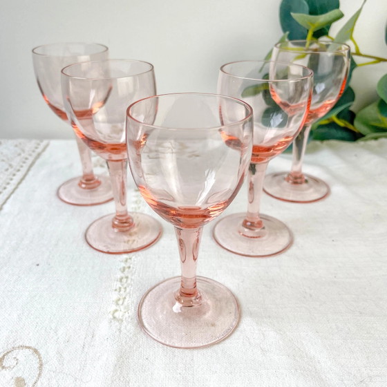 5 Vintage Faceted Roze Glazen Rode Wijnglazen – Jaren 50 – Franse Elegantie – Glazen & Karaffen, Glass (photo 2 of 6)