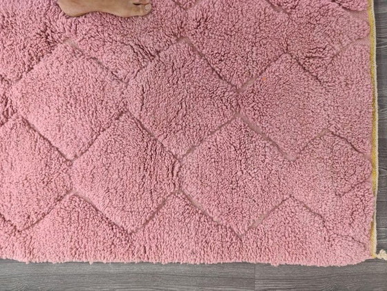 Image 1 of Tapis berbère en laine pure fait main traditionnelle taille 150/250 cm