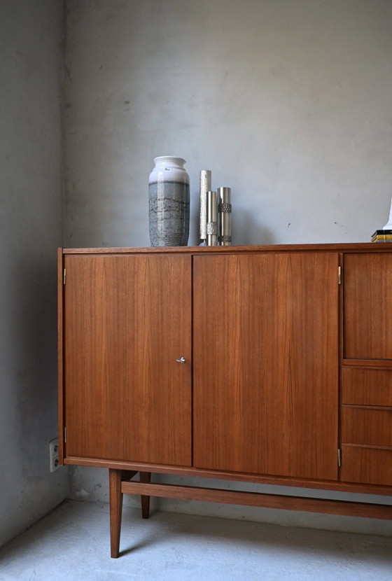 Credenza/mobile alto in teak vintage, design danese anni '60 – Credenze alte, Wood (photo 4 of 15)