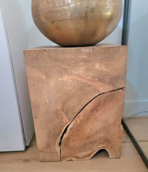 Wooden column - pickup