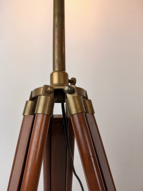 2 Lampade a Treppiede - Stile Industriale e Nautico, Lampade da terra, Legno, Ottone, Marrone (foto 11 di 12)