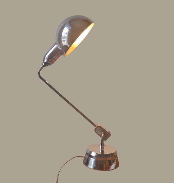 Image 1 of Vintage chromen lamp model 600 - Ontwerp Charlotte Perriand - Uitgegeven door Jumo 1940