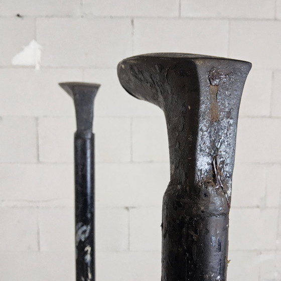 Image 1 of Antiker doppelter Schuhleistenständer aus Schmiedeeisen (H 113 cm) für Schuhmacher