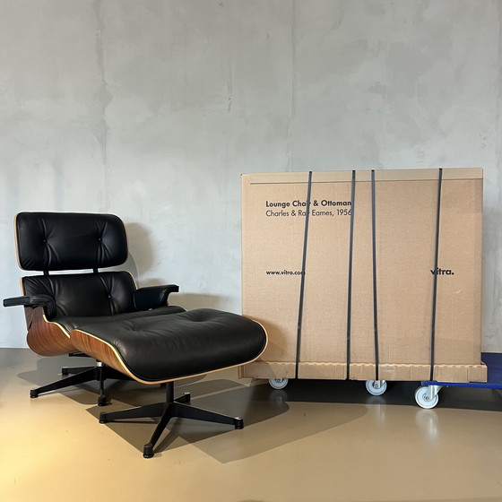 Image 1 of Vitra Eames lounge chair incl. ottoman - santos palissander XL