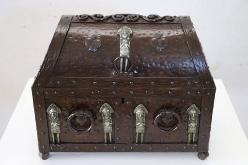 Boîte décorative ancienne en fer, début du 20e siècle