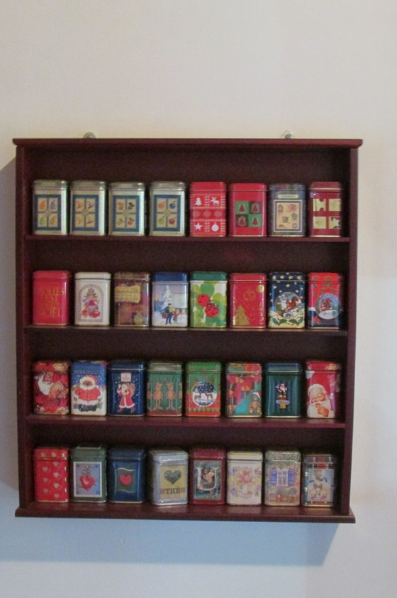 Image 1 of Verzameling van reclameblikken van metaal voor thee, planken