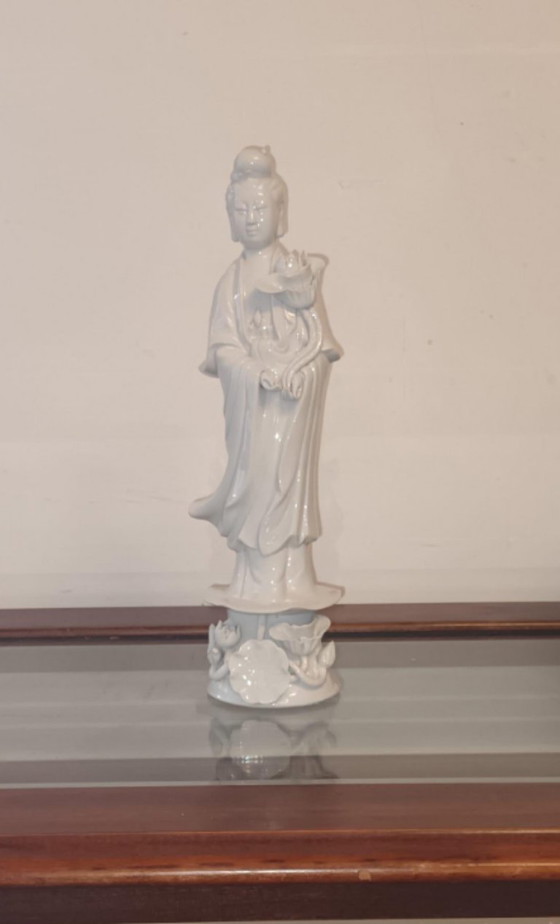 Image 1 of Statue Guanyin Vintage Blanc de Chine impeccable (30 cm) - État neuf des années 1960/1970